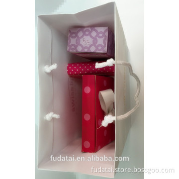 FDT customized top quality and cheapest white and black shopping paper bag with cotton handle